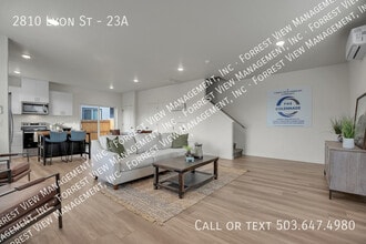 2810 SE Lyon St in Albany, OR - Building Photo - Building Photo