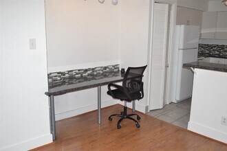 12100 Melville Dr in Montgomery, TX - Building Photo - Building Photo