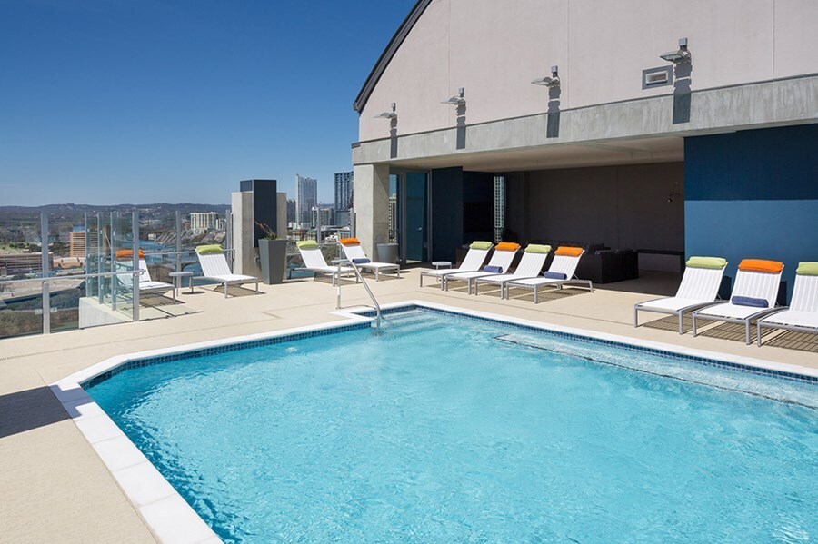 48 Rainey St-Unit -C-0306 in Austin, TX - Building Photo