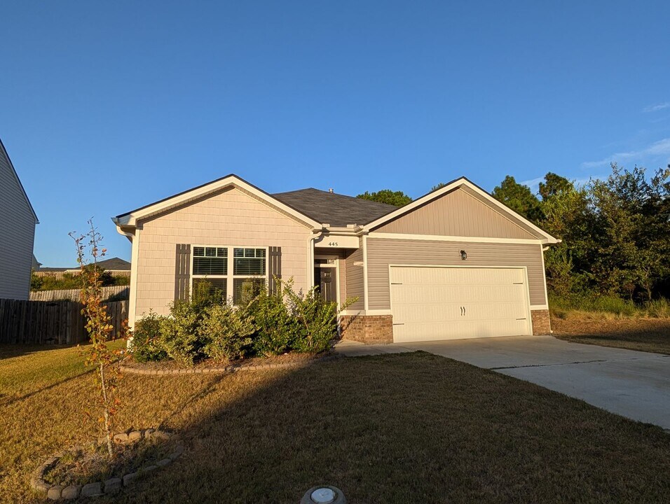 445 Saffron Ct in Graniteville, SC - Building Photo