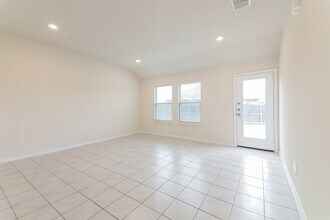 841 Costlow Ln in Fate, TX - Building Photo - Building Photo