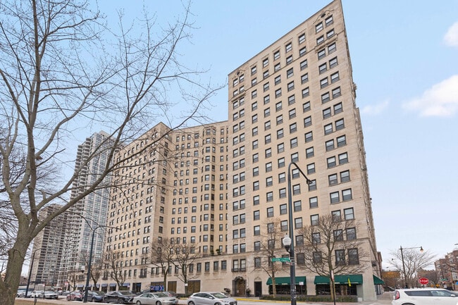 property at 2000 N Lincoln Park W