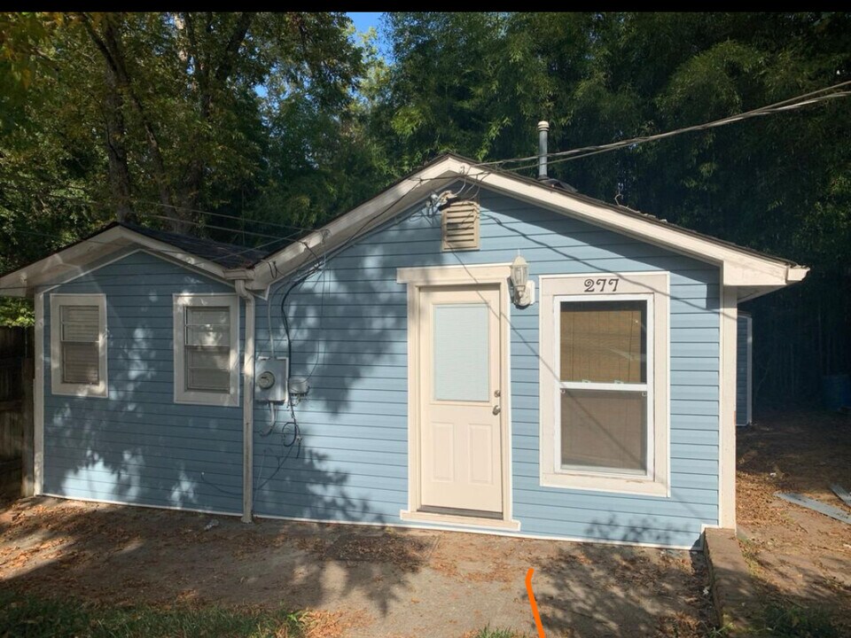 277 Candler St NE in Atlanta, GA - Building Photo