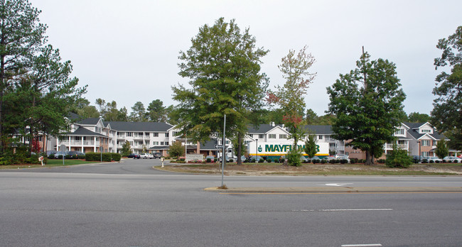 Colonial Harbor in Yorktown, VA - Foto de edificio - Building Photo