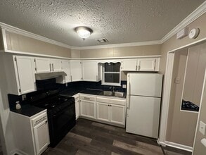 1214 N Kennedy St in Enid, OK - Building Photo - Building Photo