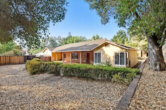 14251 Saratoga Sunnyvale Rd in Saratoga, CA - Building Photo - Building Photo