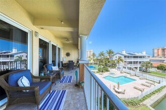 17715 Gulf Blvd in Redington Shores, FL - Building Photo - Building Photo