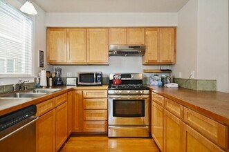 6407 9th Ave NE in Seattle, WA - Building Photo - Building Photo