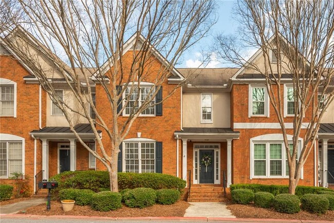 property at 4735 Longcourt Dr