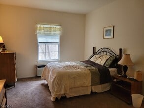 6303 Richmond Rd in West Milford, NJ - Building Photo - Building Photo