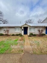 916 14th St SW in Birmingham, AL - Building Photo