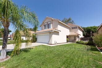 24078 Whistling Swan Rd in Murrieta, CA - Building Photo - Building Photo