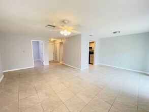 11014 Knollview Way in Orlando, FL - Building Photo - Building Photo