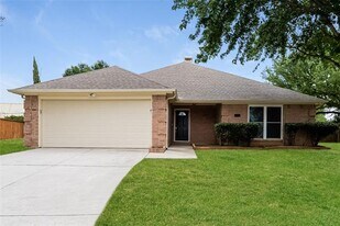 1309 Allante Ct in Euless, TX - Building Photo