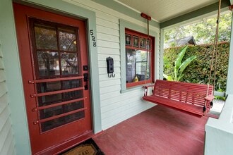 528 W Valerio St in Santa Barbara, CA - Building Photo - Building Photo