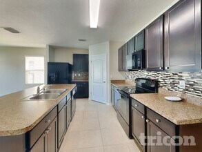 509 Hartford Hts St in Spring Hill, FL - Building Photo - Building Photo