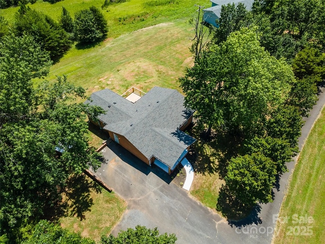 property at 109 Avery Dr