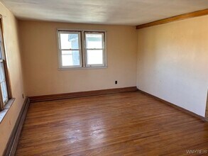 9 Roland Ave in Buffalo, NY - Building Photo - Building Photo