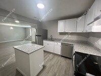 1413 S Bailey St photo'