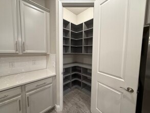 1943 Standing Rock Cir in Winter Garden, FL - Building Photo - Building Photo