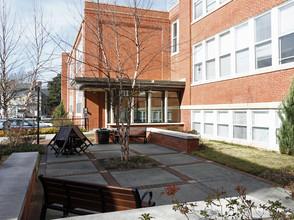 Murphy School Apartments in Raleigh, NC - Foto de edificio - Building Photo