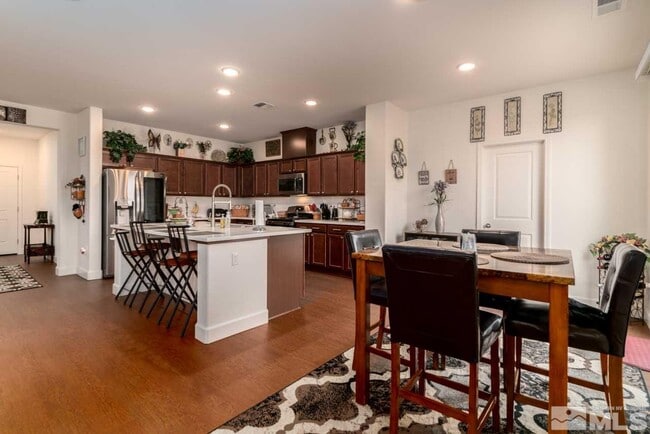 9341 Pond St in Reno, NV - Building Photo - Building Photo
