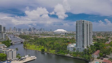 1861 NW South River Dr, Unit 2301 in Miami, FL - Building Photo - Building Photo