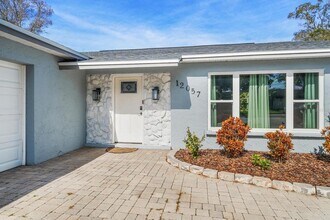 12057 96th Pl in Seminole, FL - Building Photo - Building Photo