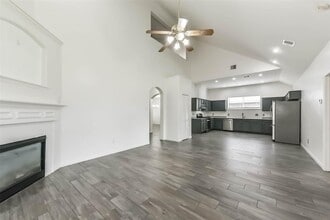 10114 Sand Tracks Ct in Houston, TX - Building Photo - Building Photo