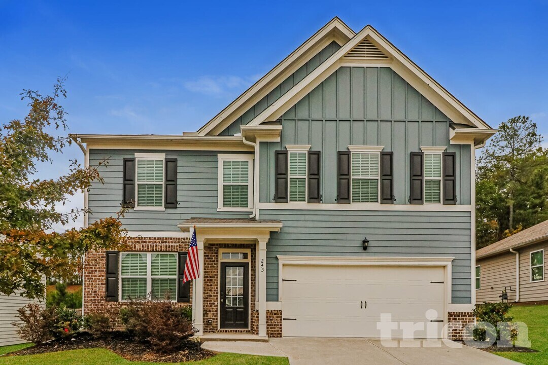 243 Hummingbird Trail in Dallas, GA - Building Photo