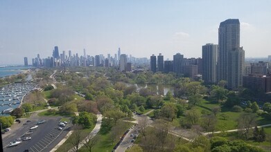 2800 N Lake Shore Dr in Chicago, IL - Building Photo - Building Photo