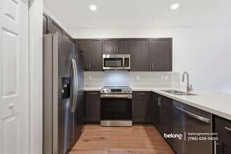 4676 Caspian Way in Davie, FL - Building Photo - Building Photo