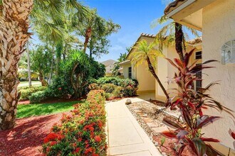 4853 NW 66th Ave in Lauderhill, FL - Building Photo - Building Photo