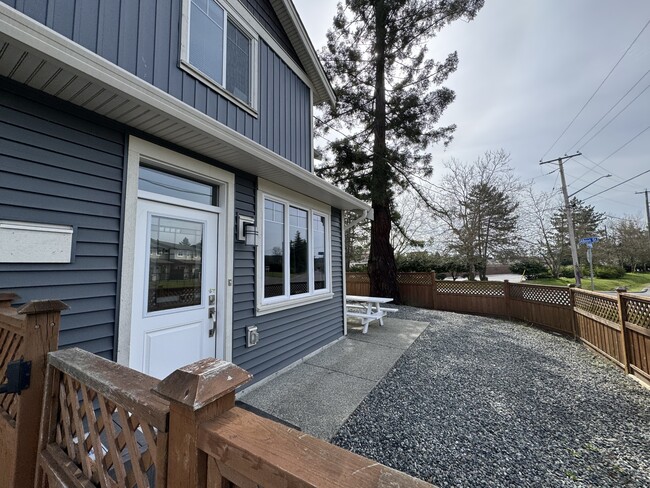 436 Georgia Ave in Nanaimo, BC - Building Photo - Building Photo
