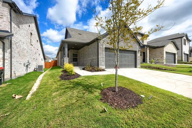 406 Blanton St in McKinney, TX - Building Photo