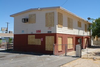 1816 Lewis Ave in Las Vegas, NV - Building Photo - Building Photo