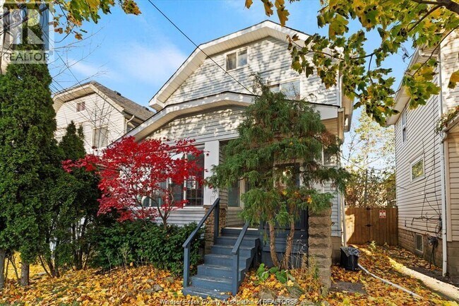 1374 Pelissier St in Windsor, ON - Building Photo - Building Photo