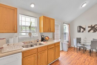1216 Eagle Ridge Dr in Charlotte, NC - Building Photo - Building Photo