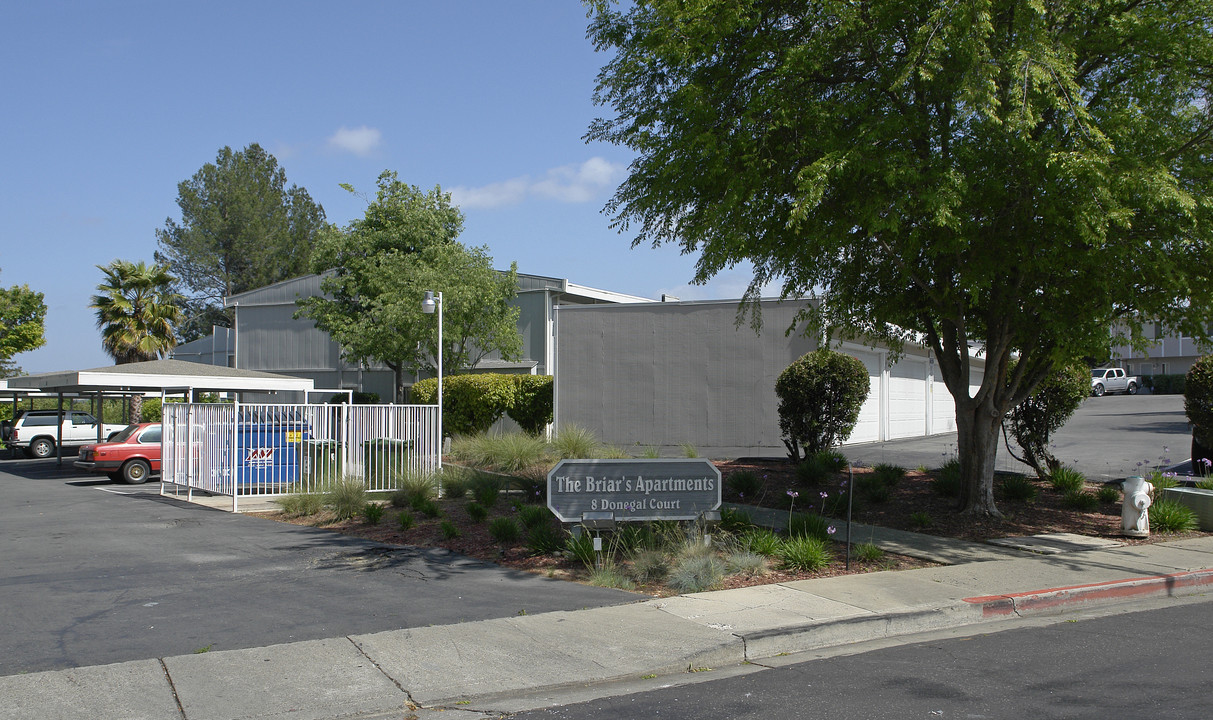 The Briars And Belvedere Apartment in Pleasant Hill, CA - Building Photo