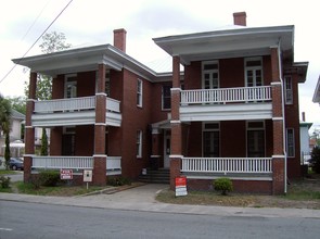 2511 Price St in Savannah, GA - Foto de edificio - Building Photo