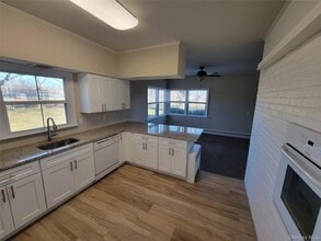 475 NY-25A in Rocky Point, NY - Foto de edificio - Building Photo