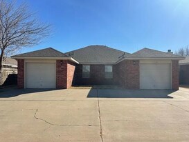 2403 87th St in Lubbock, TX - Building Photo