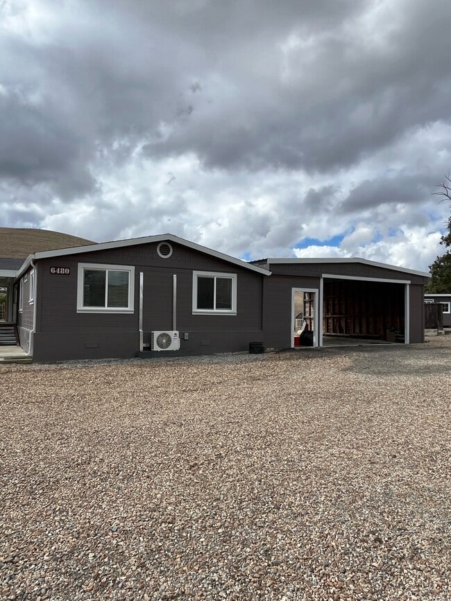 6480 Collier Canyon Rd in Livermore, CA - Building Photo - Building Photo