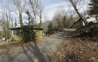 Miramonte Forest in Asheville, NC - Building Photo - Building Photo