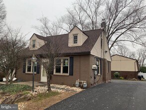 1017 N York Rd in Willow Grove, PA - Building Photo - Building Photo