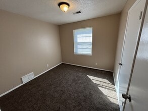 5122 Pickett Cove in Memphis, TN - Building Photo - Building Photo