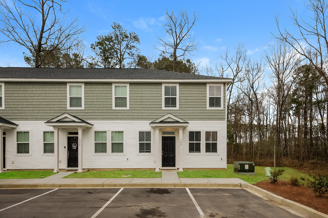 169 Morning Line Dr, Unit 427 Montclair - Jesse Seaverns in Moncks Corner, SC - Building Photo