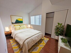 Piedmont in Glendale, CA - Foto de edificio - Building Photo