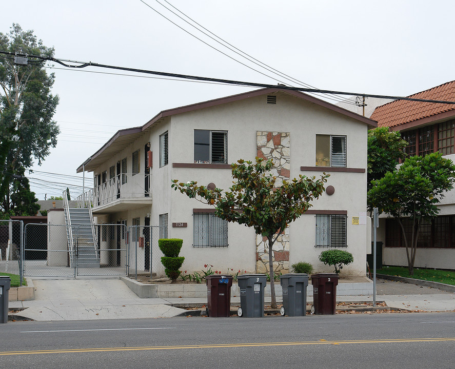 1124 Santa Ana Blvd in Santa Ana, CA - Building Photo