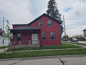 1633 Illinois Ave in Sheboygan, WI - Building Photo - Building Photo